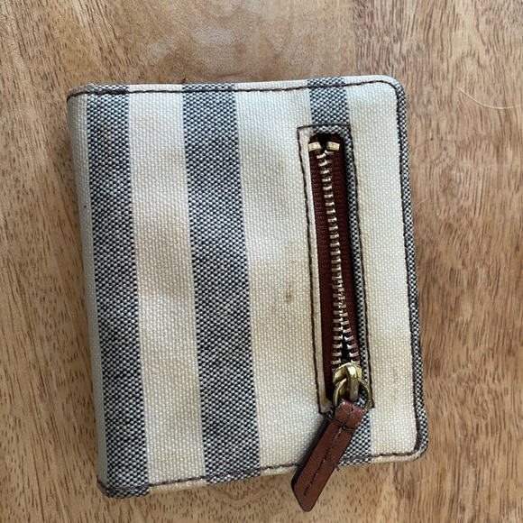 Fossil Wallet - Picture 2 of 3